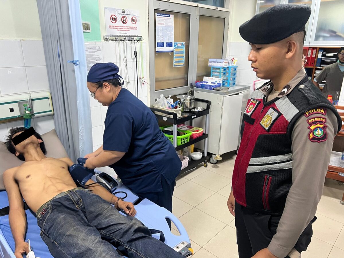 Polisi Tangkap Pelaku Begal di Batam Berkat Pelacakan Ponsel Korban Polisi Tangkap Pelaku Begal di Batam Berkat Pelacakan Ponsel Korban