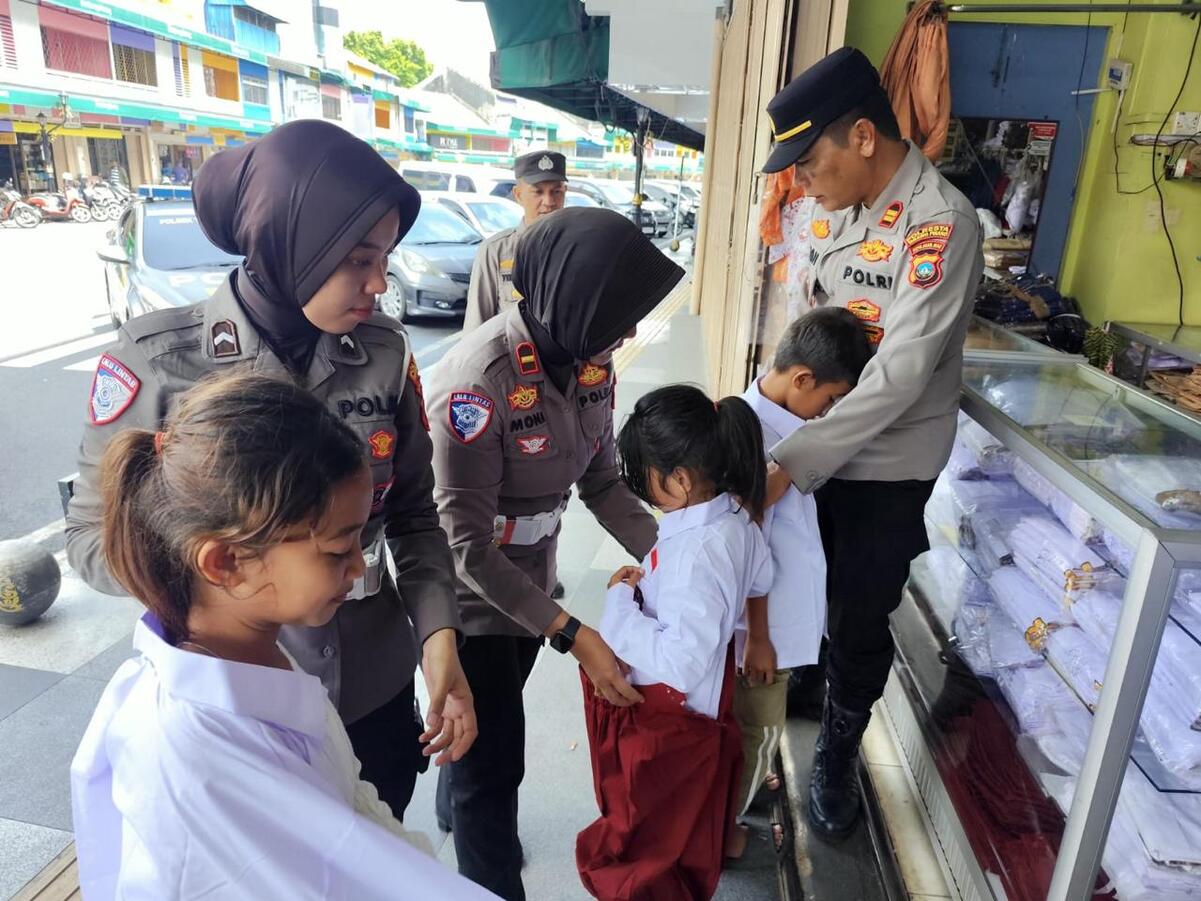 Anak Korban Musibah Kebakaran di Tanjungpinang Dapat Bantuan Perlengkapan Sekolah