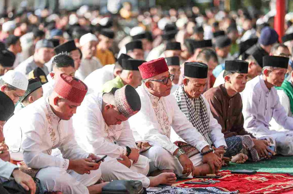 Momen Lebaran di Tanjungpinang, Warga Antusias Ikuti Salat Idulfitri di Pamedan