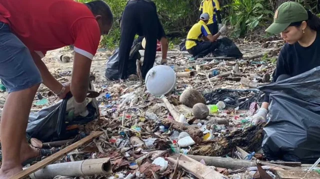 Peringati Hari Bumi, Nirwana Gardens Bintan Gelar Aksi Bersih Pantai dan Laut